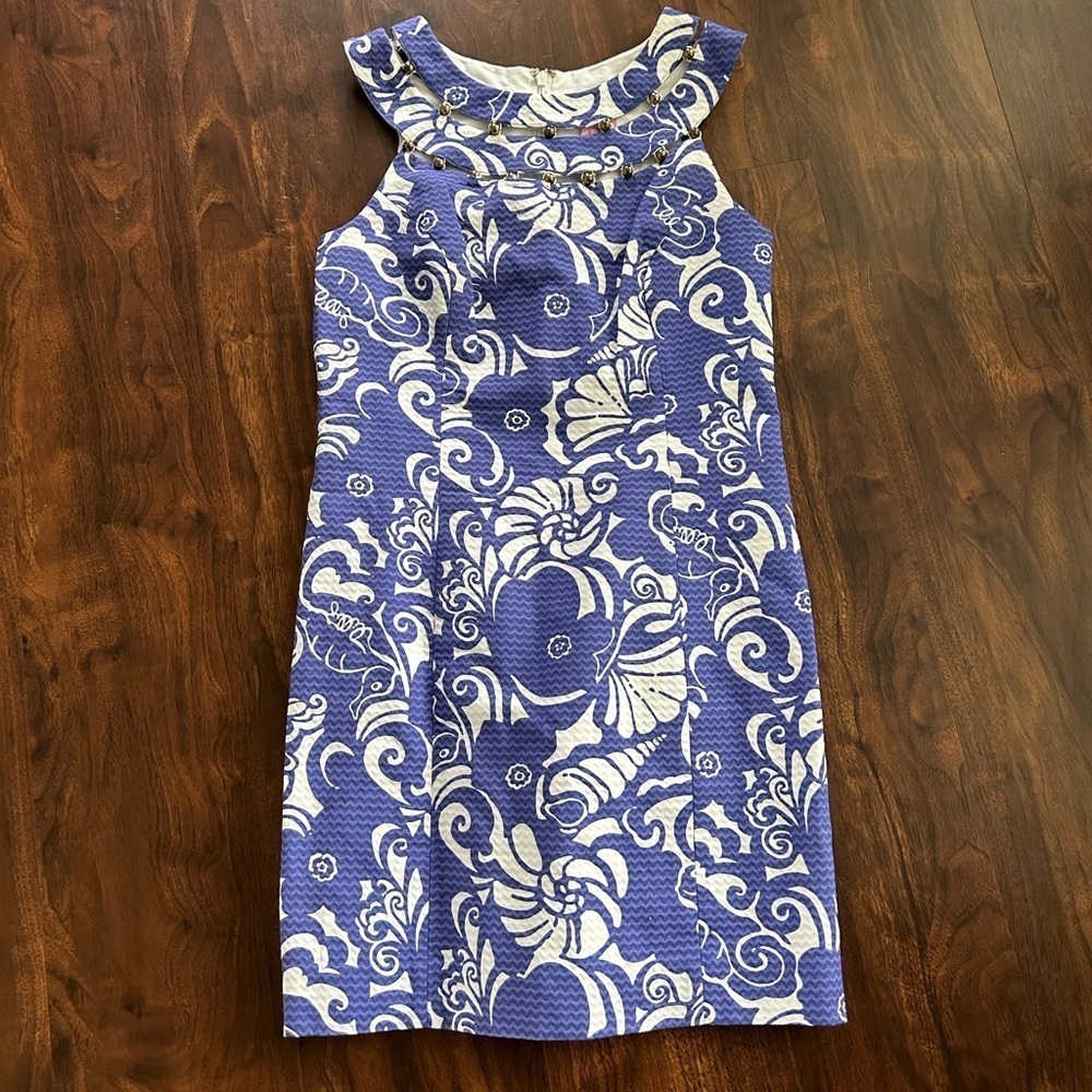 Lilly Pulitzer Lindy Spectrum Blue Tide Pools Beaded Neck Shift Dress 
Size 4